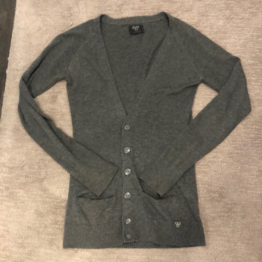 Aritzia | TNA button cardigan